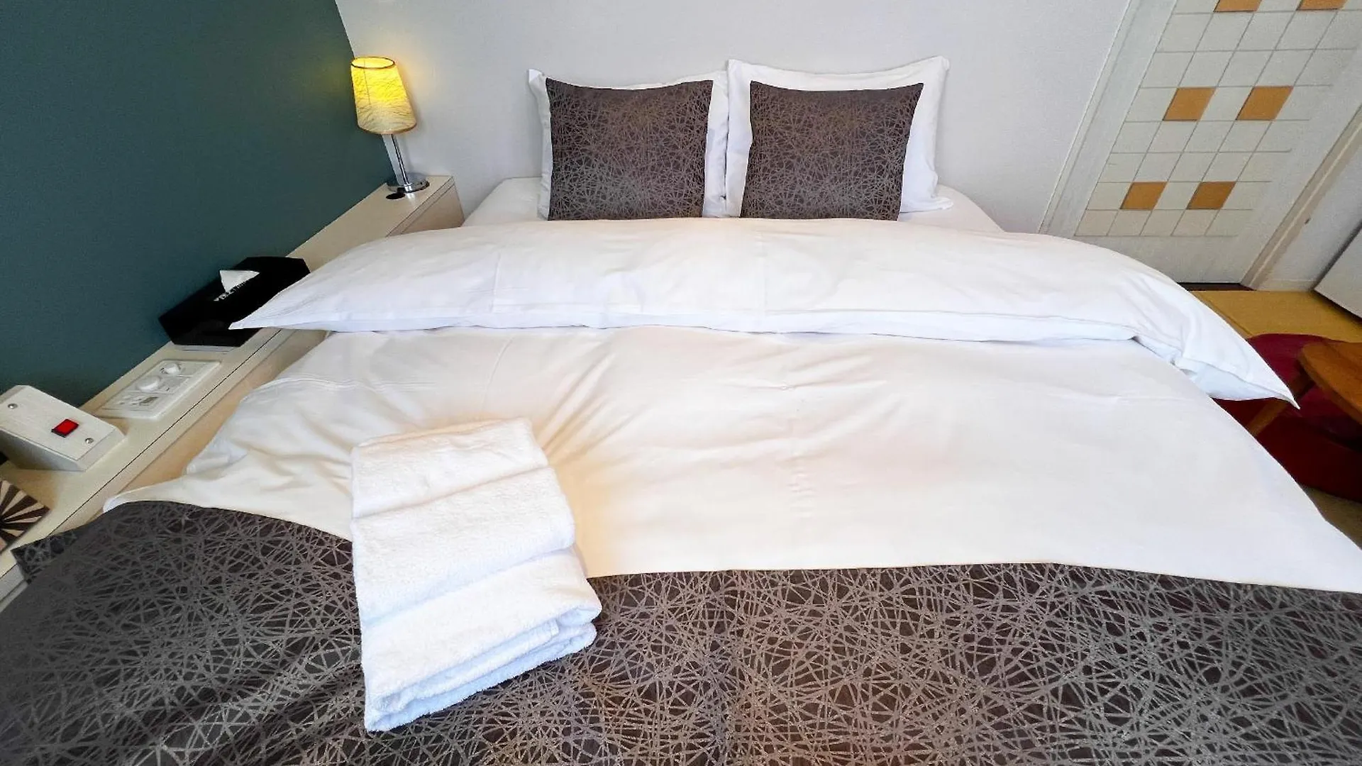 Hotel Hagoromo Hiroshima 3*,